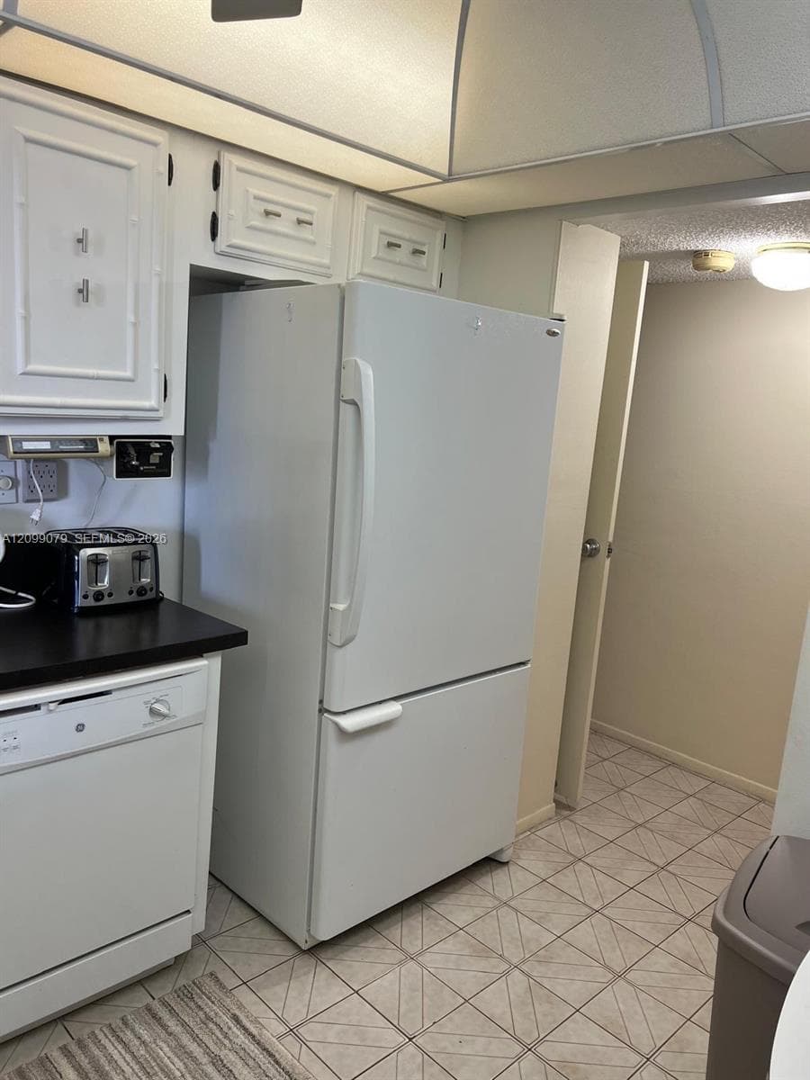 DESOTO PARK CONDO · #504 in Hallandale Beach - Photo 16