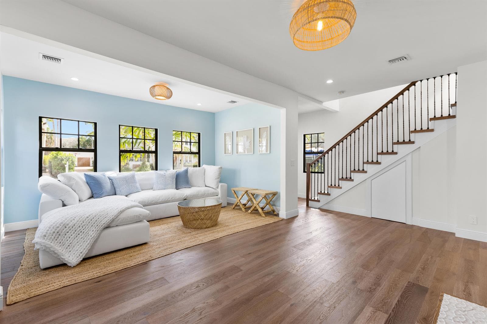 225 - Living Room