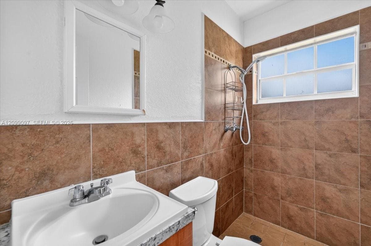 2885 NW 155th Ter photo 27