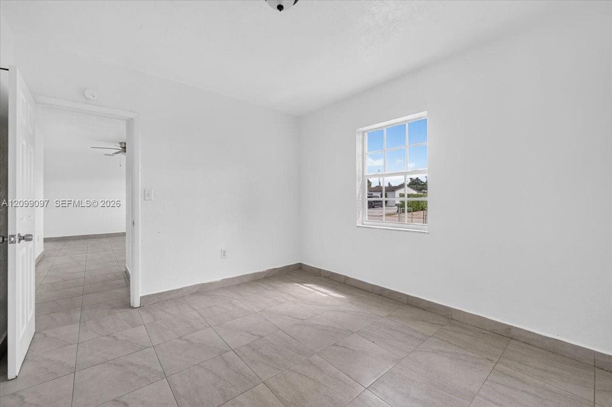 2885 NW 155th Ter photo 12