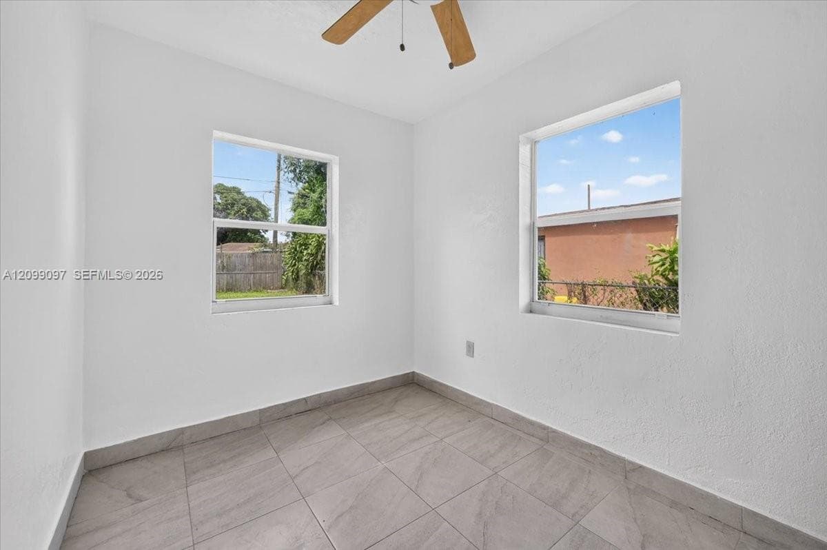 2885 NW 155th Ter photo 28