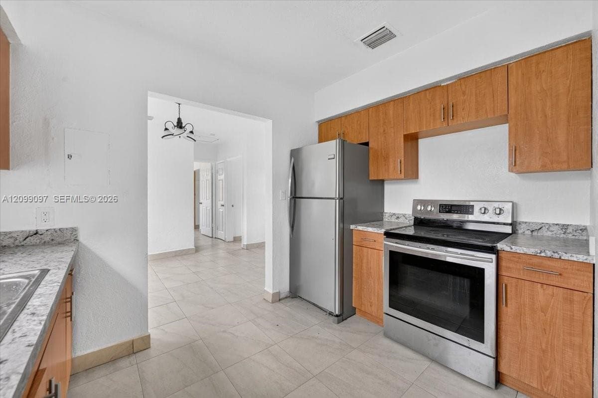 2885 NW 155th Ter photo 21