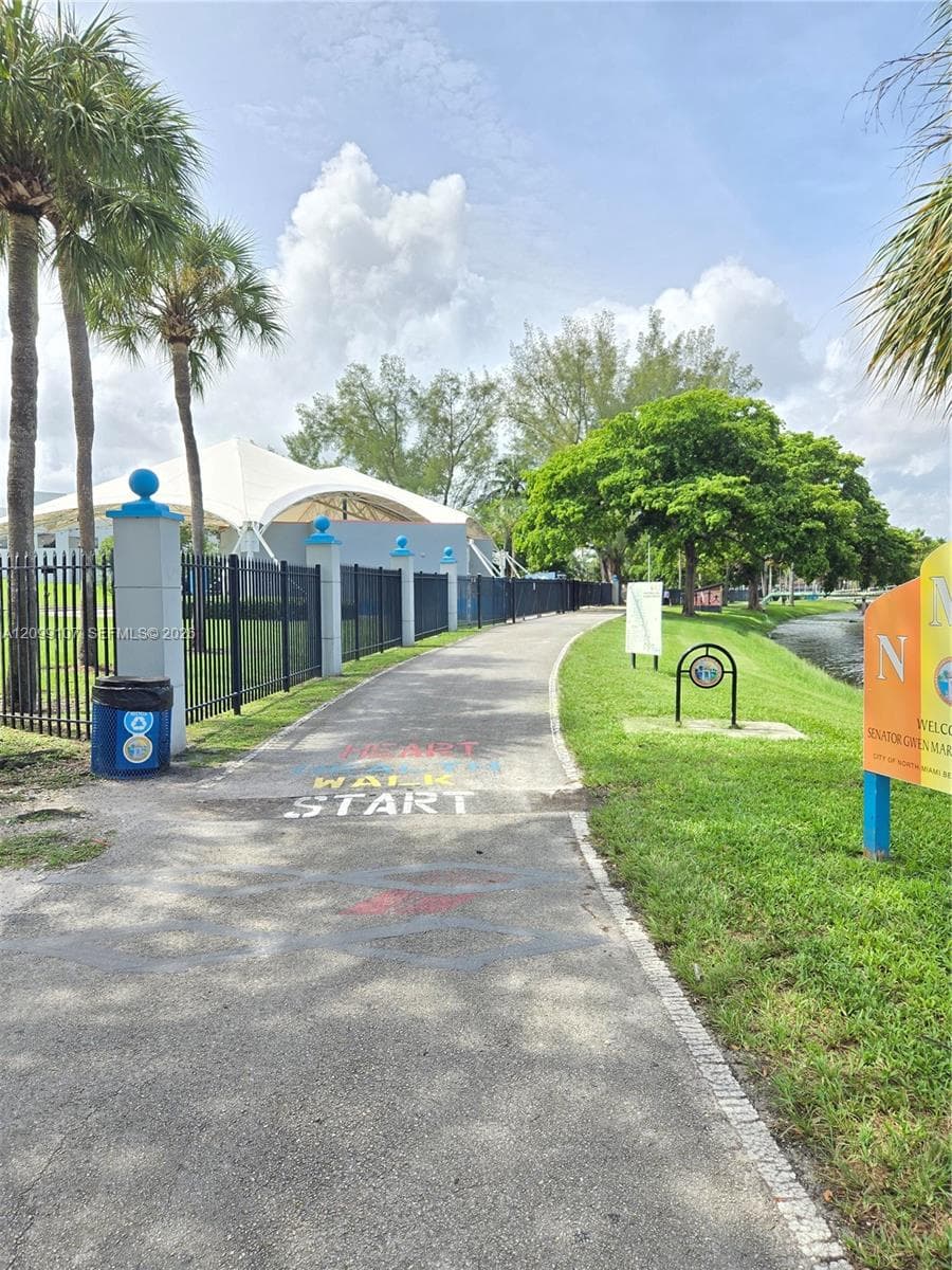 Haifa Condo · #301 in North Miami Beach - Photo 33