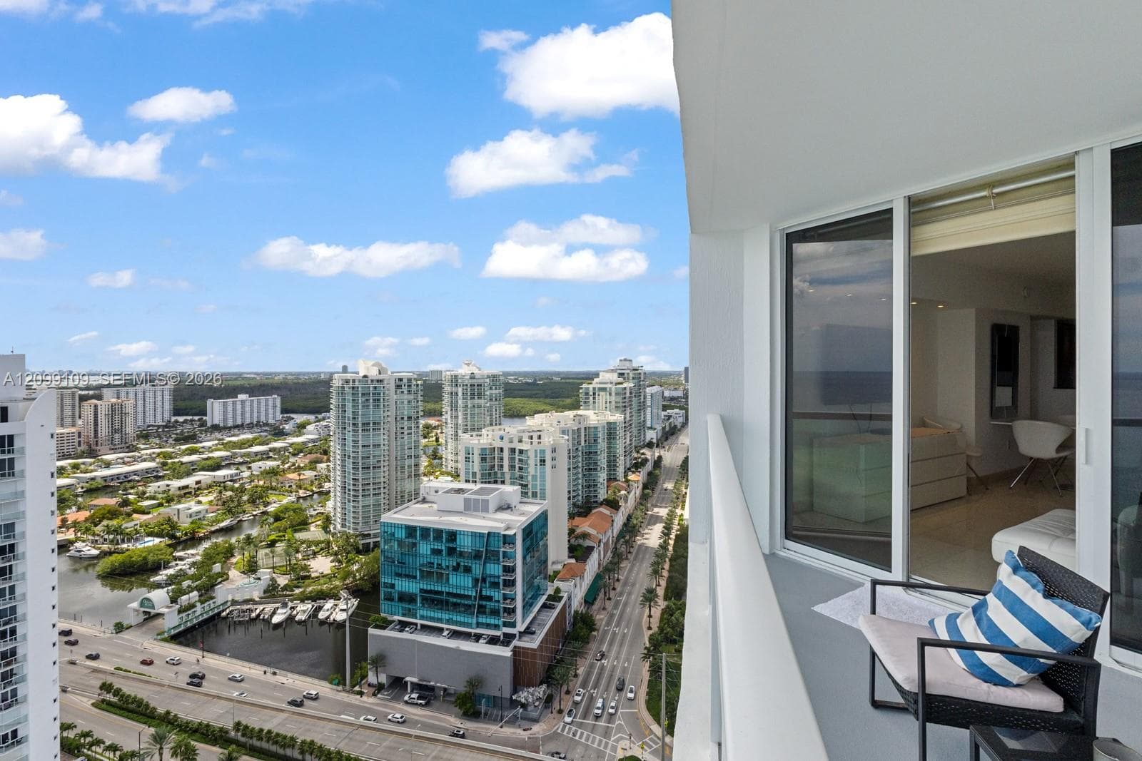 La Perla · #3301 in Sunny Isles Beach - Photo 23