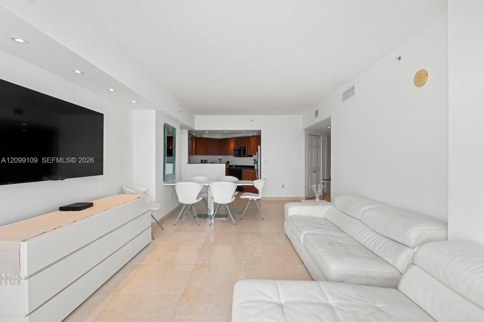 La Perla · #3301 in Sunny Isles Beach - Photo 6