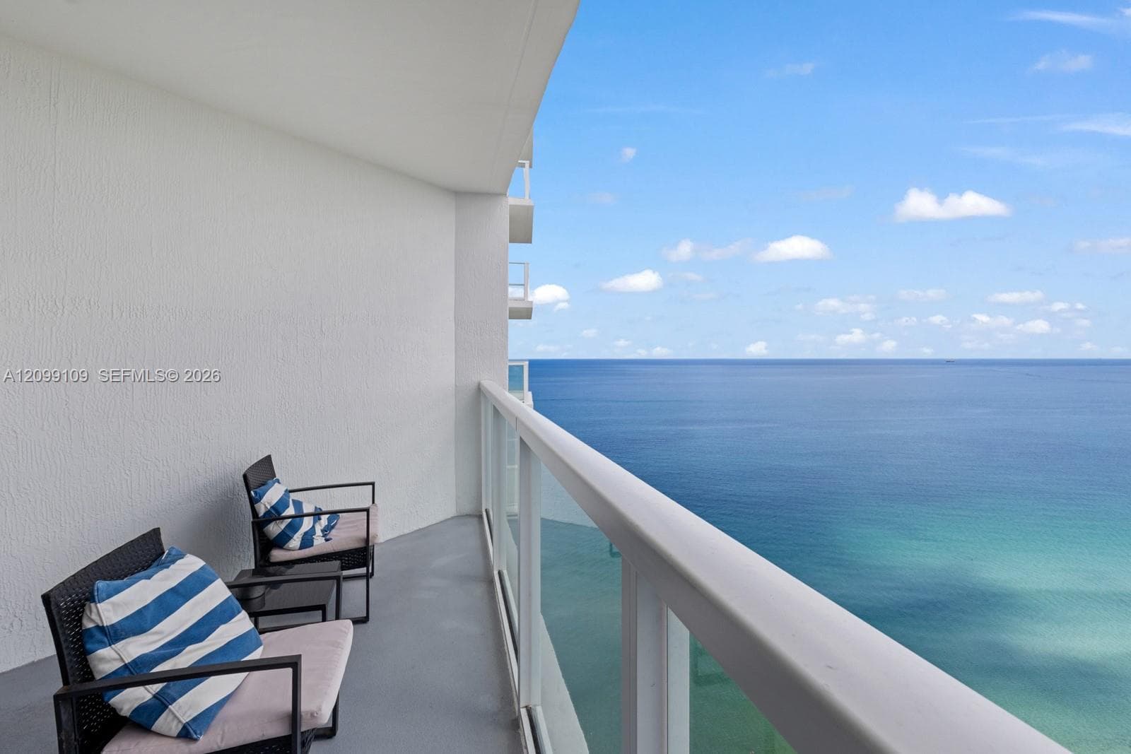 La Perla · #3301 in Sunny Isles Beach - Photo 22