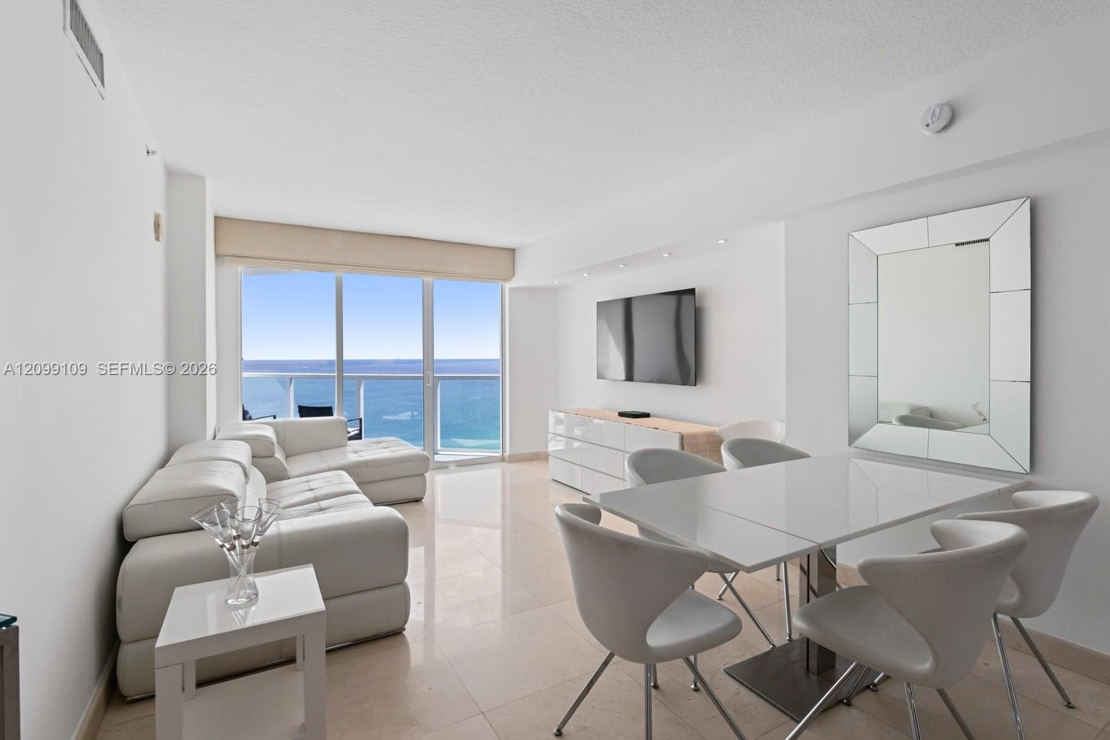 La Perla · #3301 in Sunny Isles Beach - Photo 4