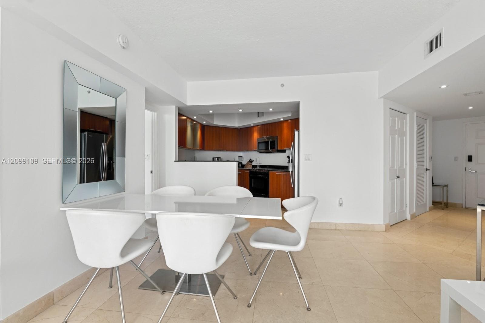 La Perla · #3301 in Sunny Isles Beach - Photo 8