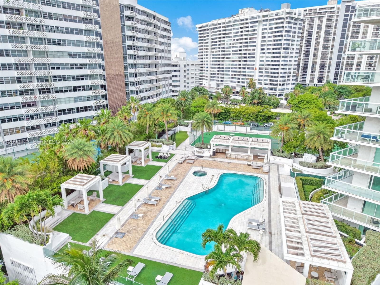 Amenities deck