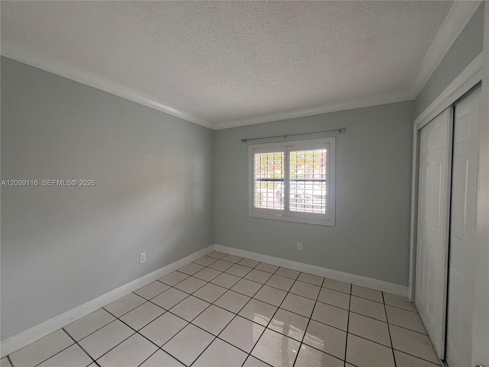 LAGO GRANDE CONDO THREE C · #41-101 in Hialeah - Photo 5
