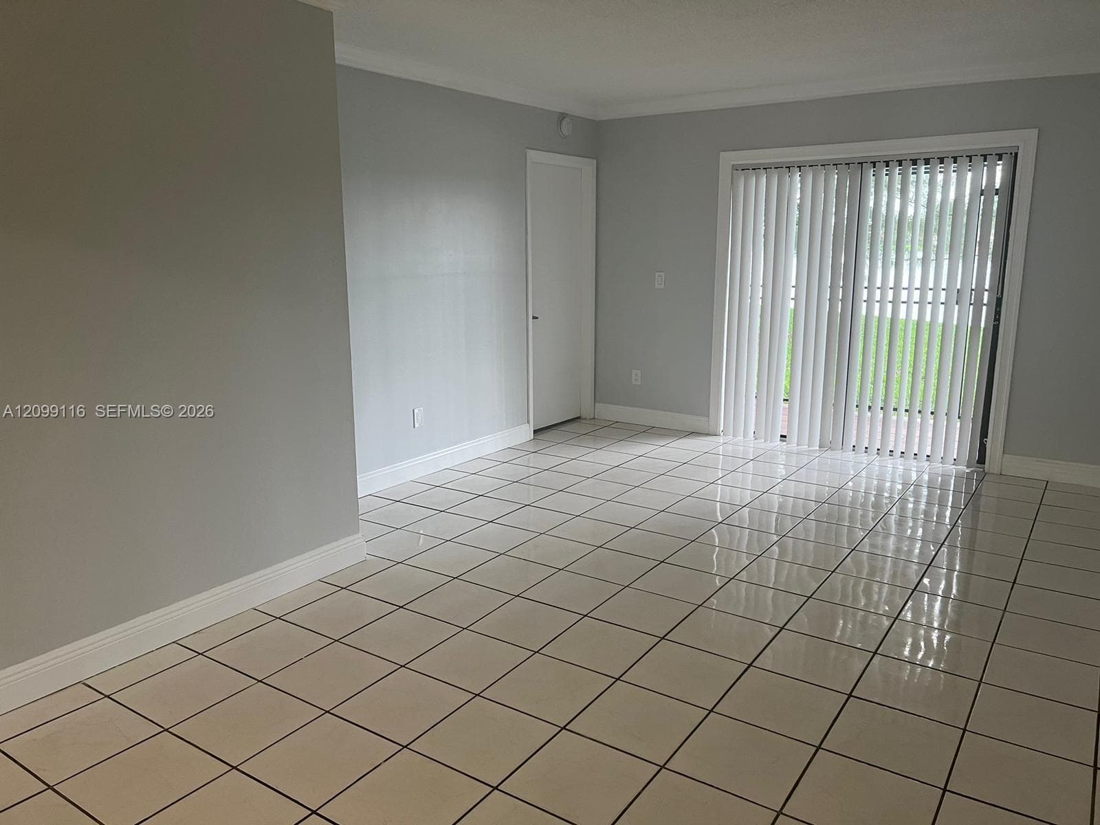 LAGO GRANDE CONDO THREE C · #41-101 in Hialeah - Photo 10