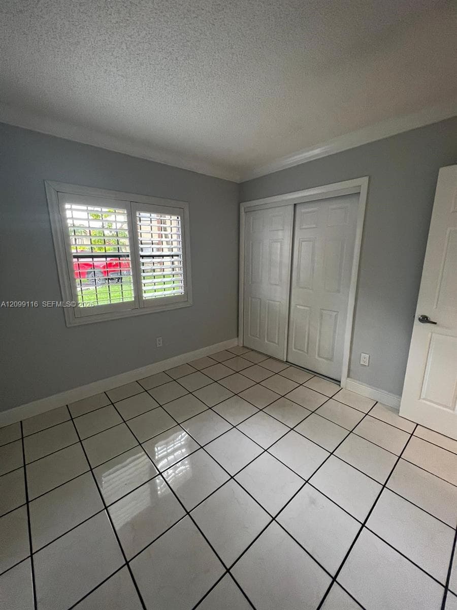 LAGO GRANDE CONDO THREE C · #41-101 in Hialeah - Photo 21