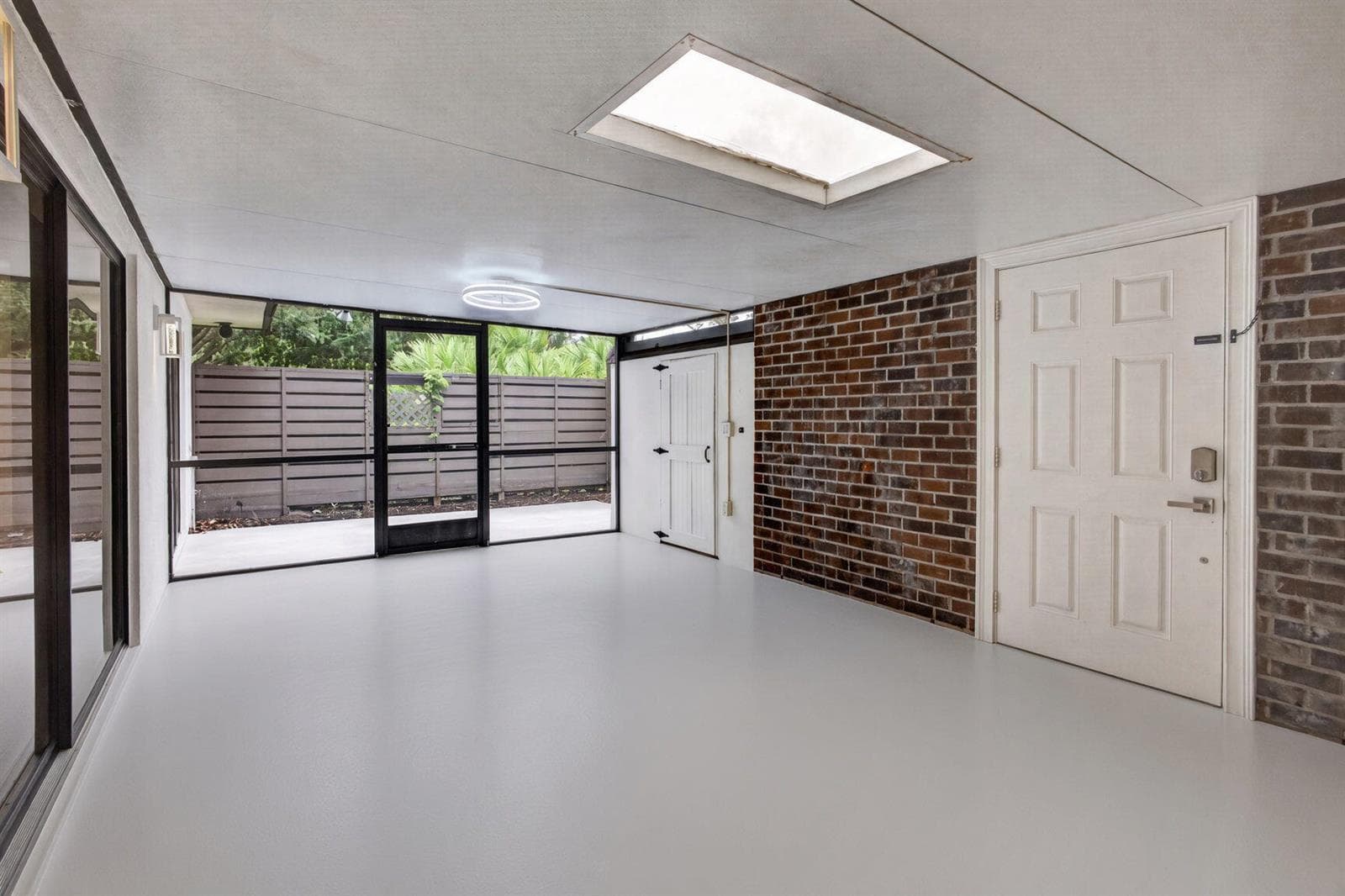 Screened-in Patio