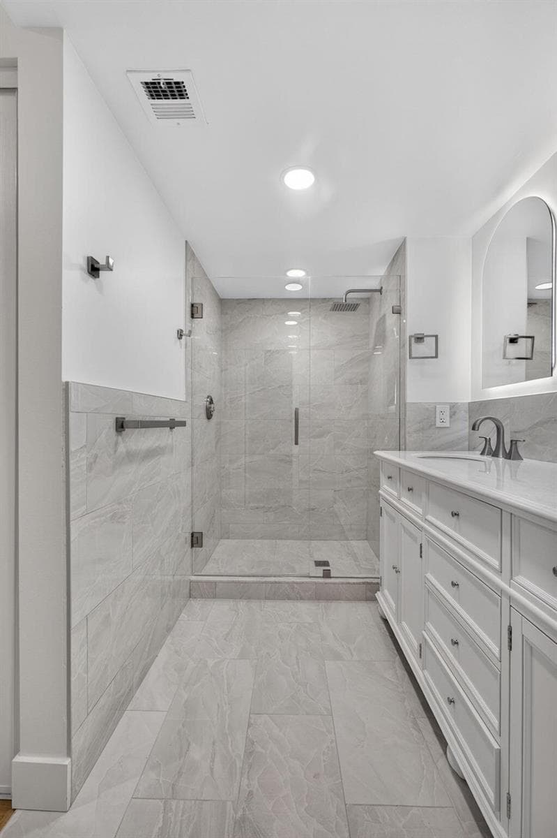 Master Bath - Shower