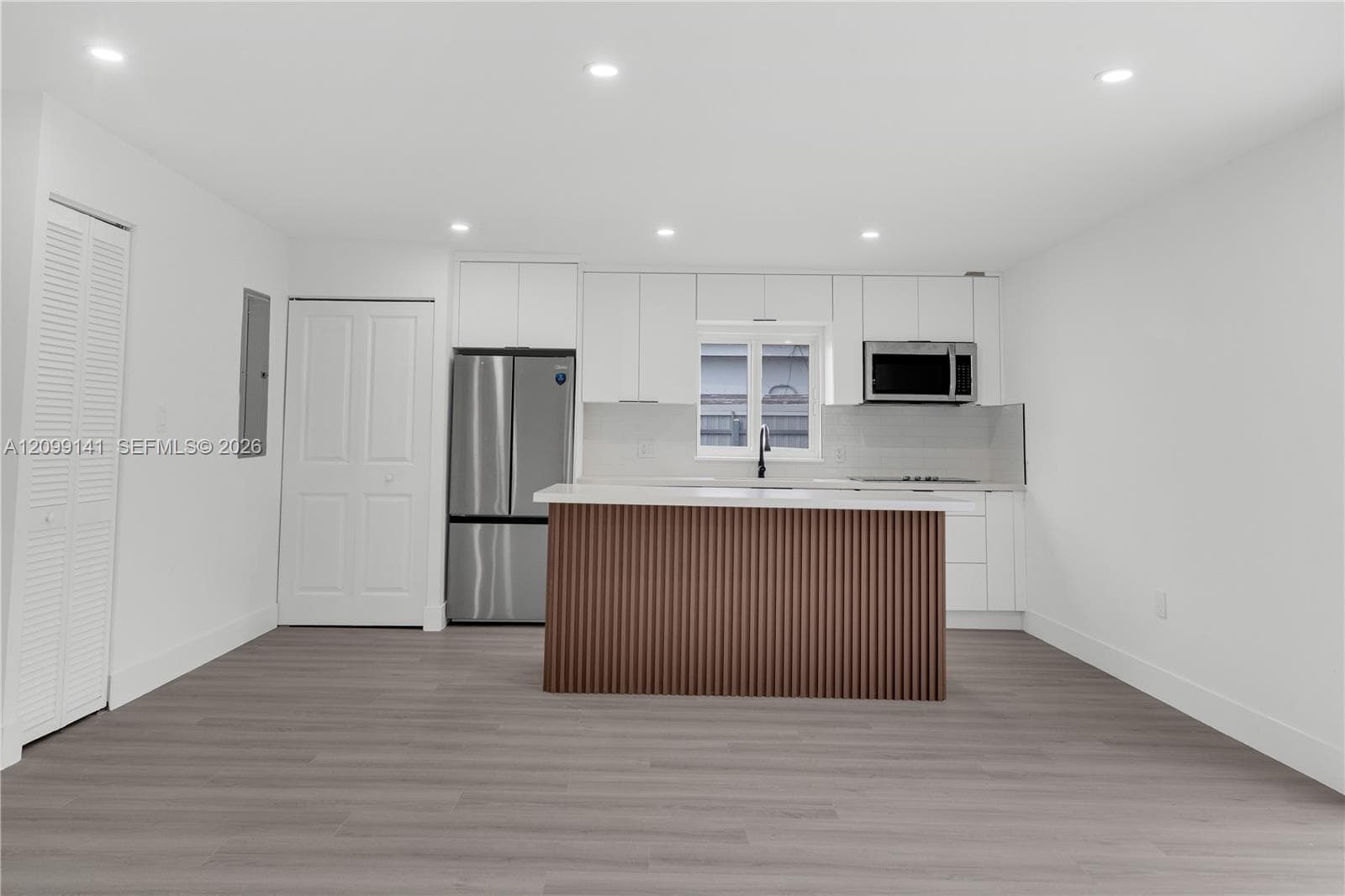 NEW KITCHEN