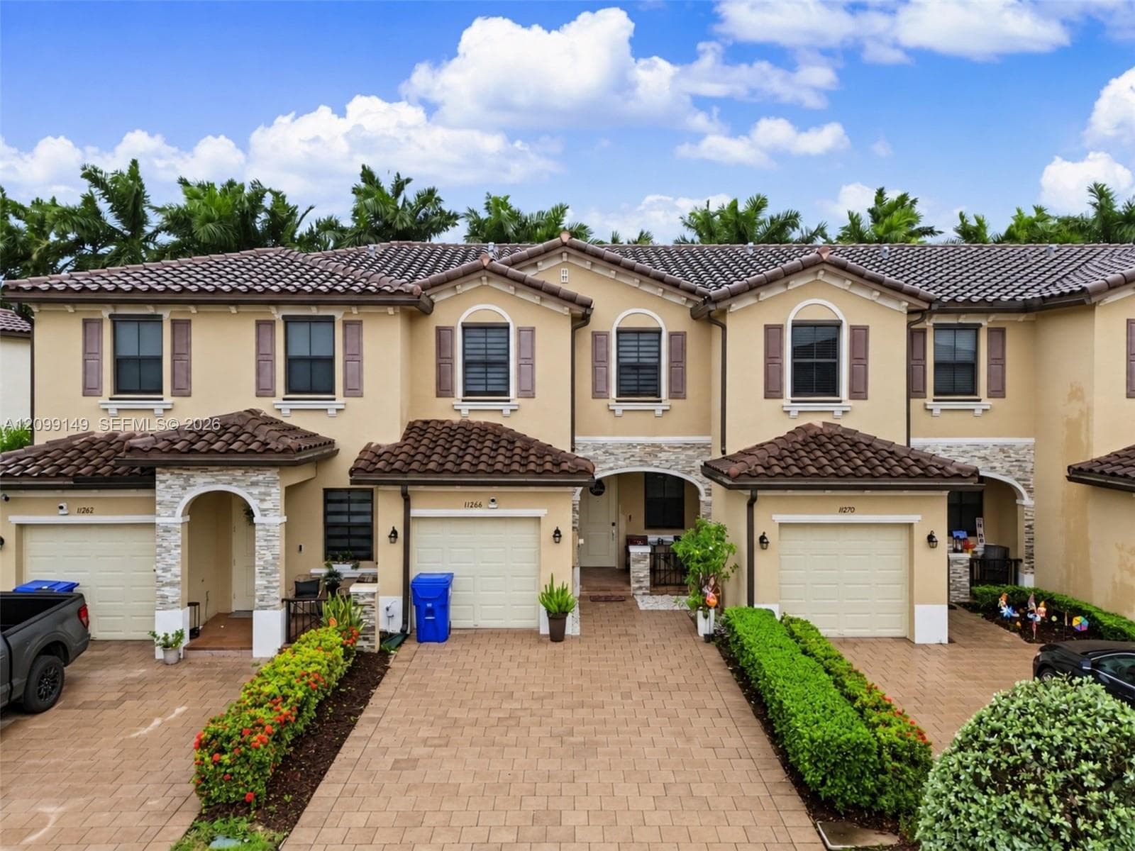 11266 SW 250th Ter photo 2