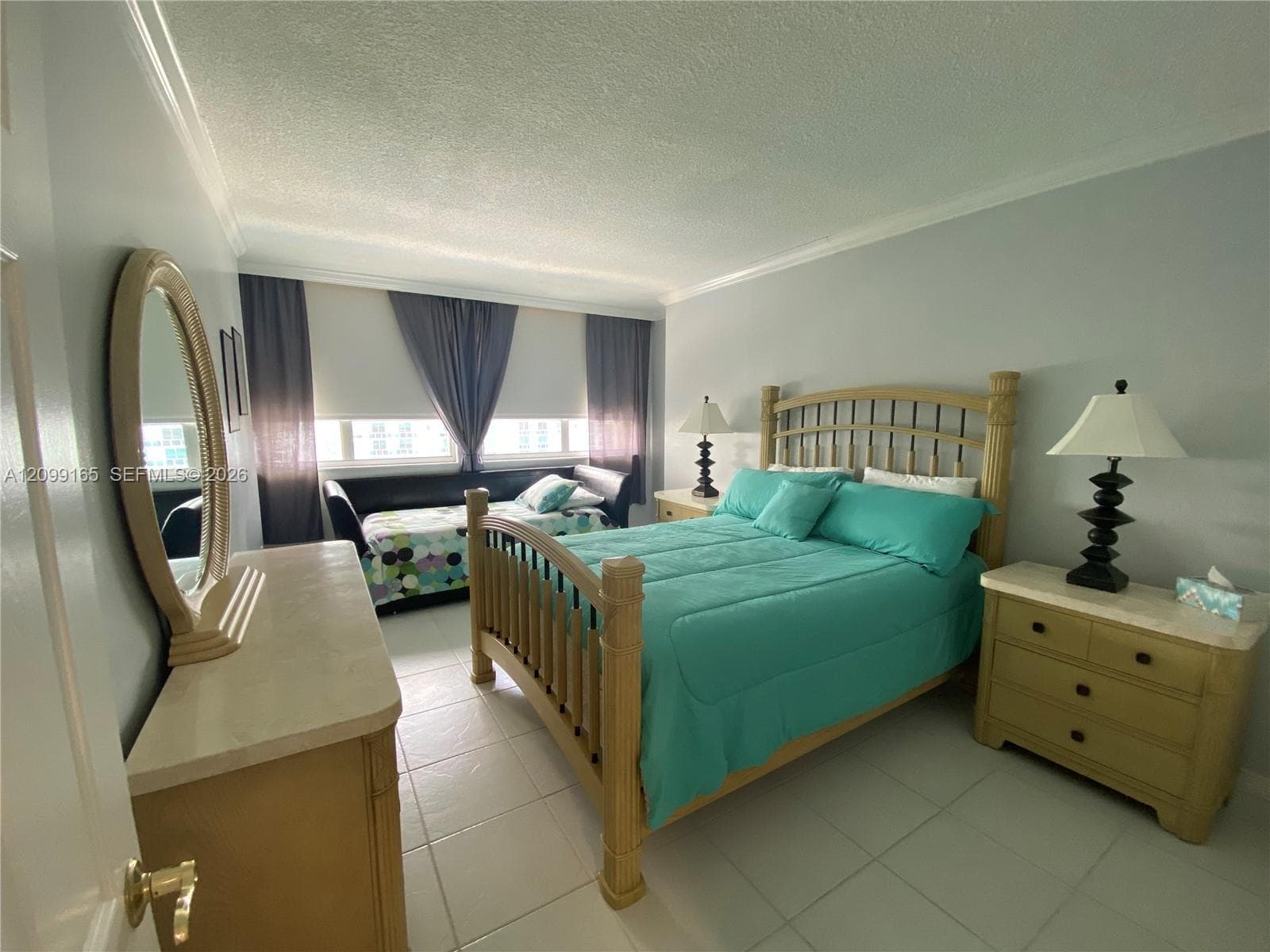 HEMISPHERES CONDO · #PHF in Hallandale Beach - Photo 3