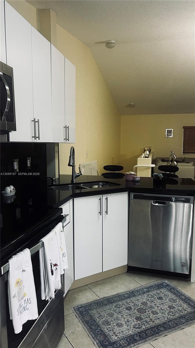 Garden Villas · #201 in Hialeah Gardens - Photo 3
