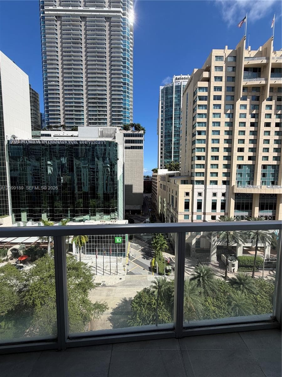 1060 Brickell · #811 in Miami - Photo 15