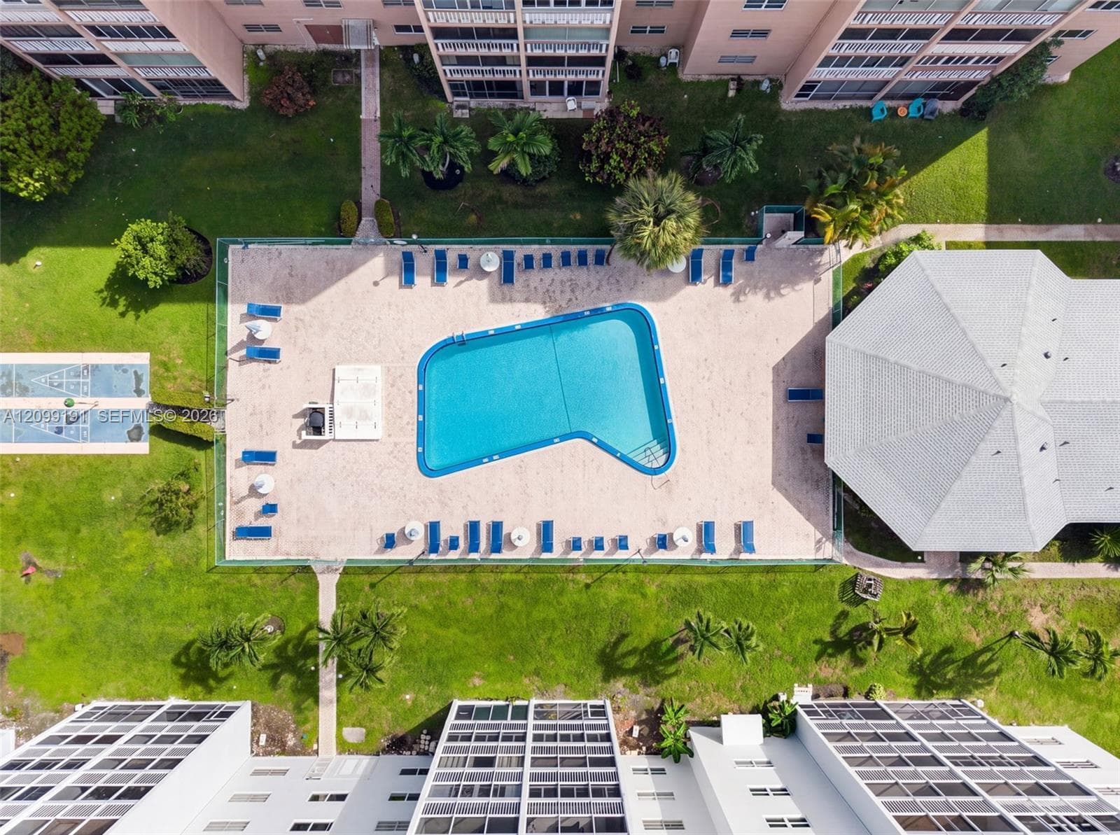 MEADOWBROOK TOWERS CONDO · #703 in Hallandale Beach - Photo 6
