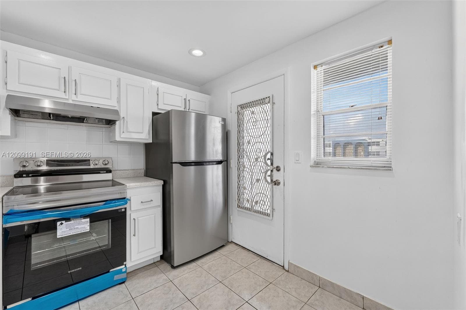 MEADOWBROOK TOWERS CONDO · #703 in Hallandale Beach - Photo 12