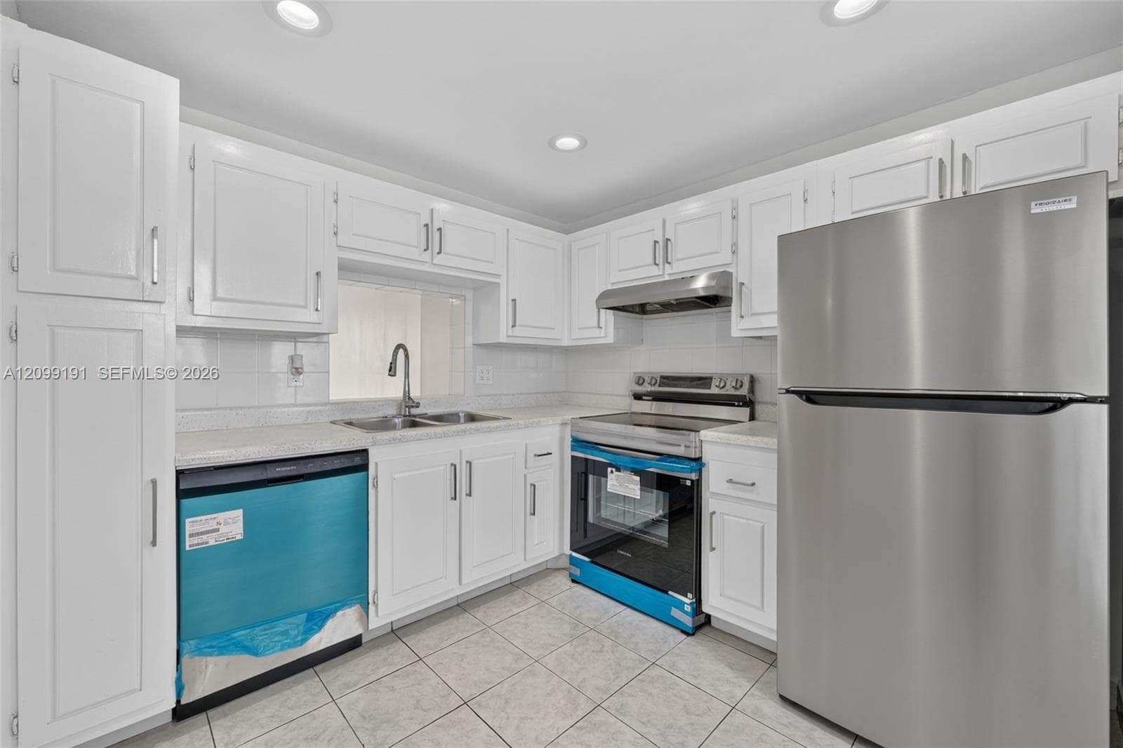 MEADOWBROOK TOWERS CONDO · #703 in Hallandale Beach - Photo 11