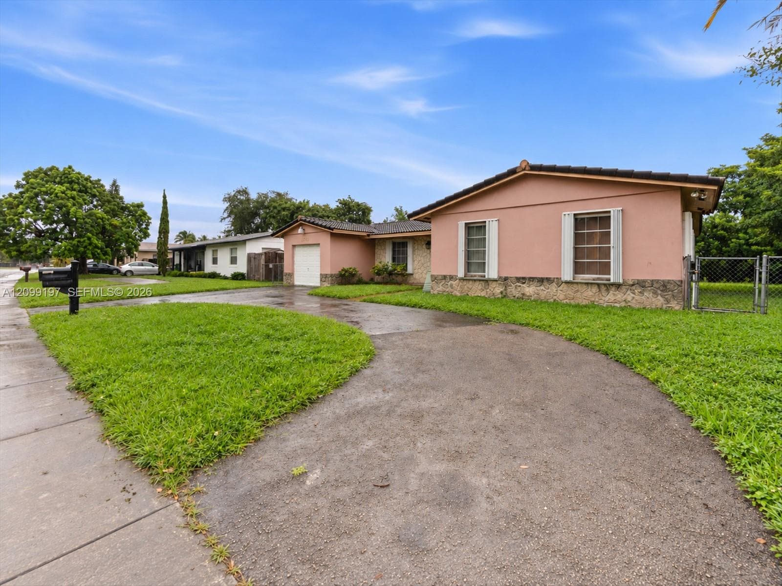 11741 SW 122nd Ave photo 31