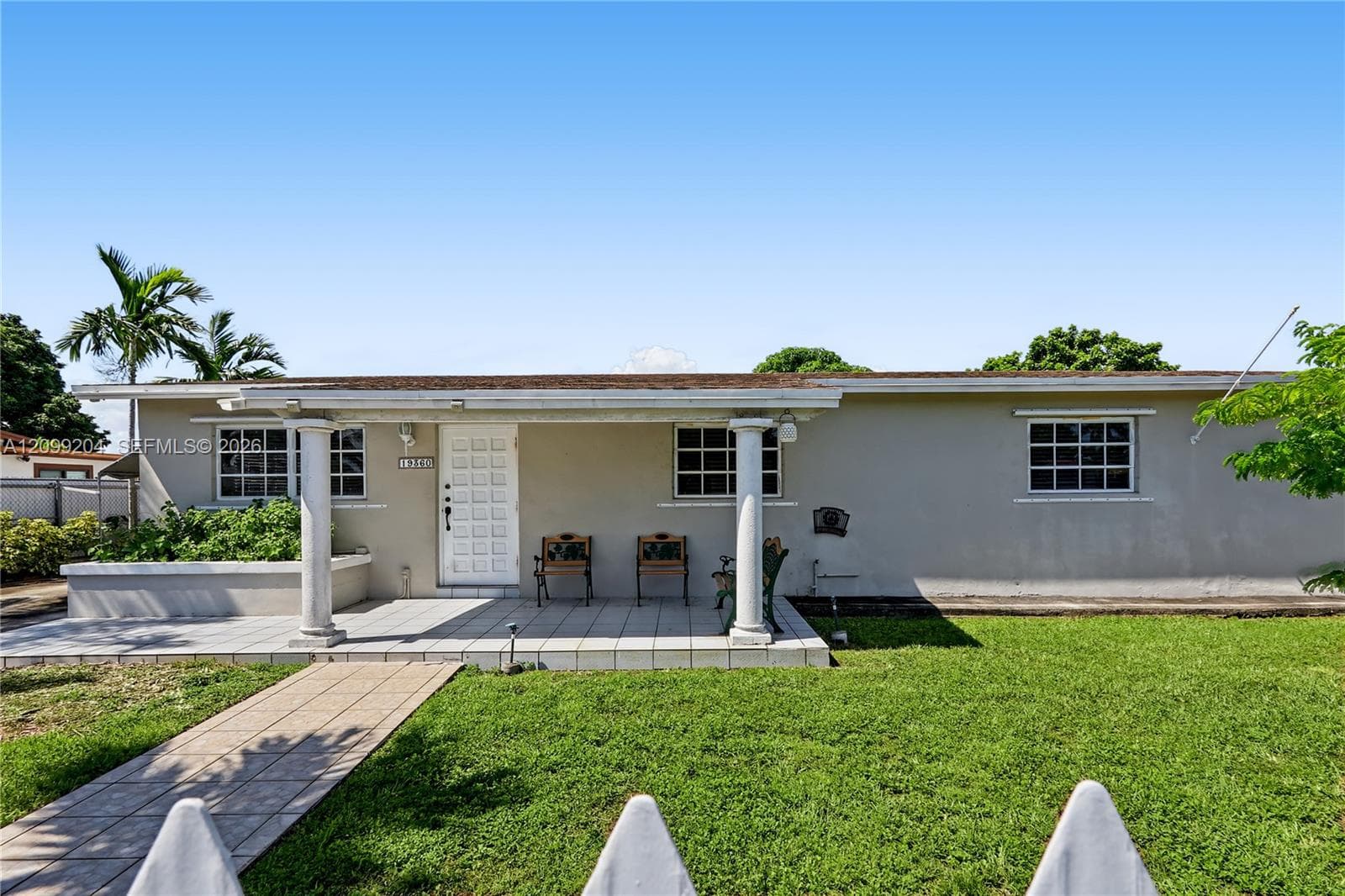 19360 SW 115th Ave photo 2