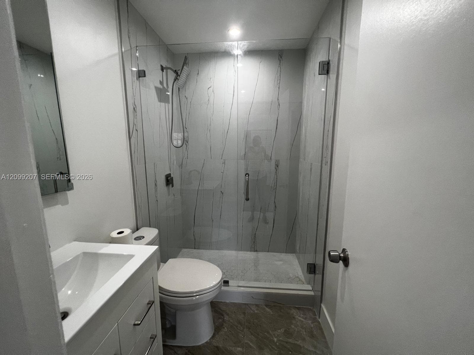 POINT LAKE CONDO I · #207 in Miami - Photo 13