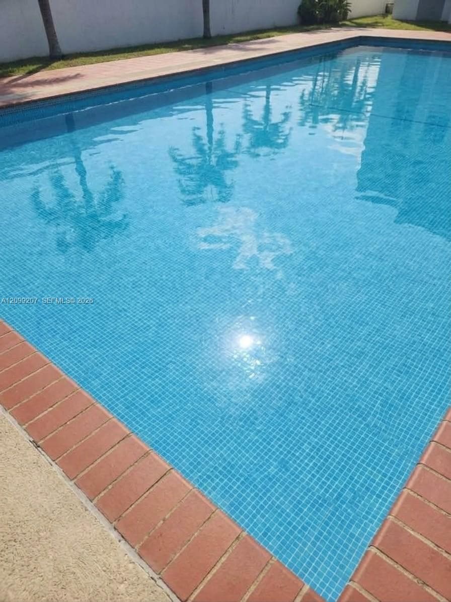 POINT LAKE CONDO I · #207 in Miami - Photo 22