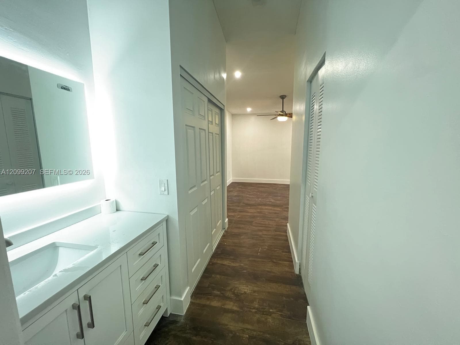 POINT LAKE CONDO I · #207 in Miami - Photo 5