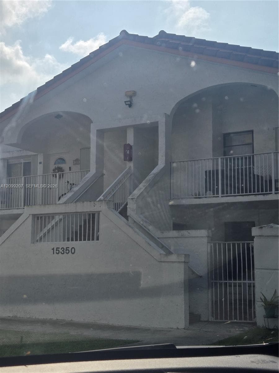 POINT LAKE CONDO I · #207 in Miami - Photo 20