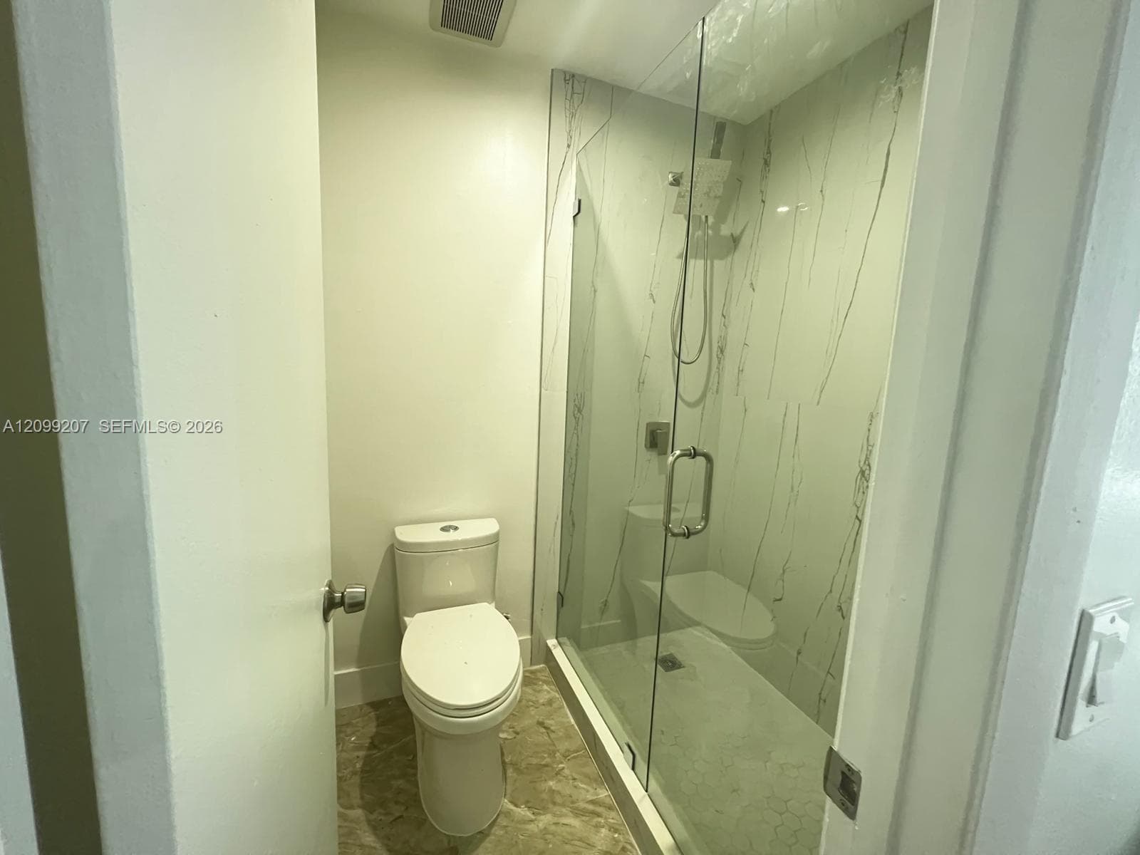 POINT LAKE CONDO I · #207 in Miami - Photo 9