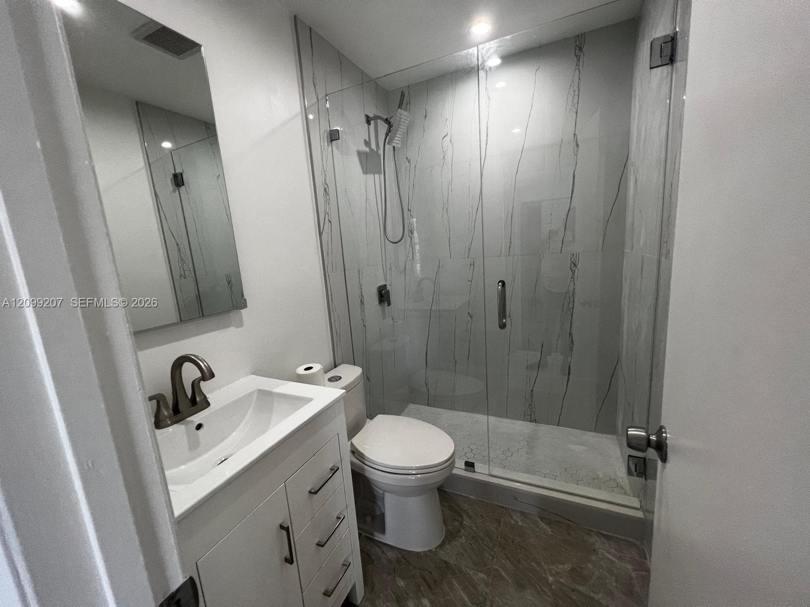 POINT LAKE CONDO I · #207 in Miami - Photo 11
