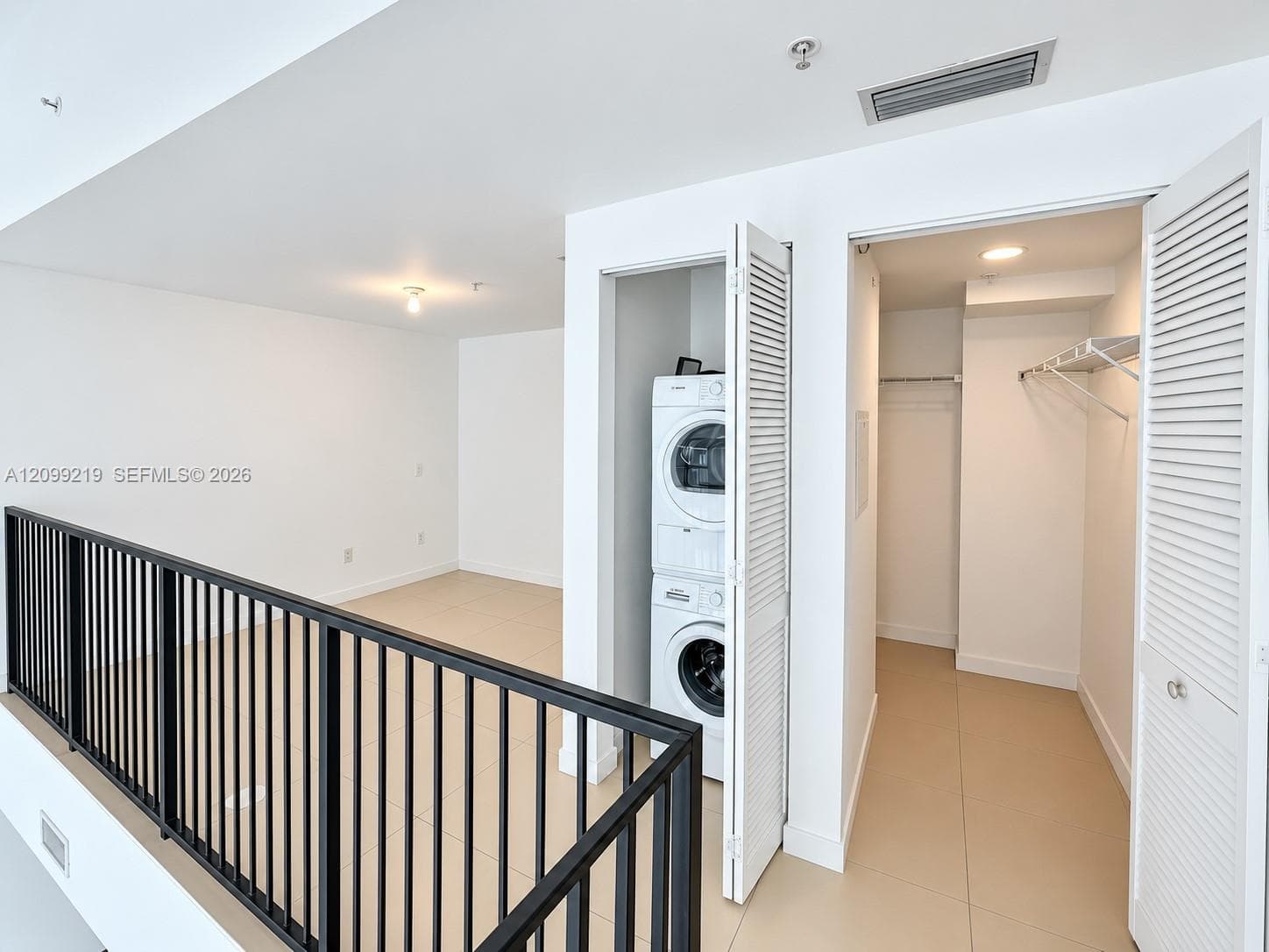 wntrance to master bedroom master closet and laundry upstaris)