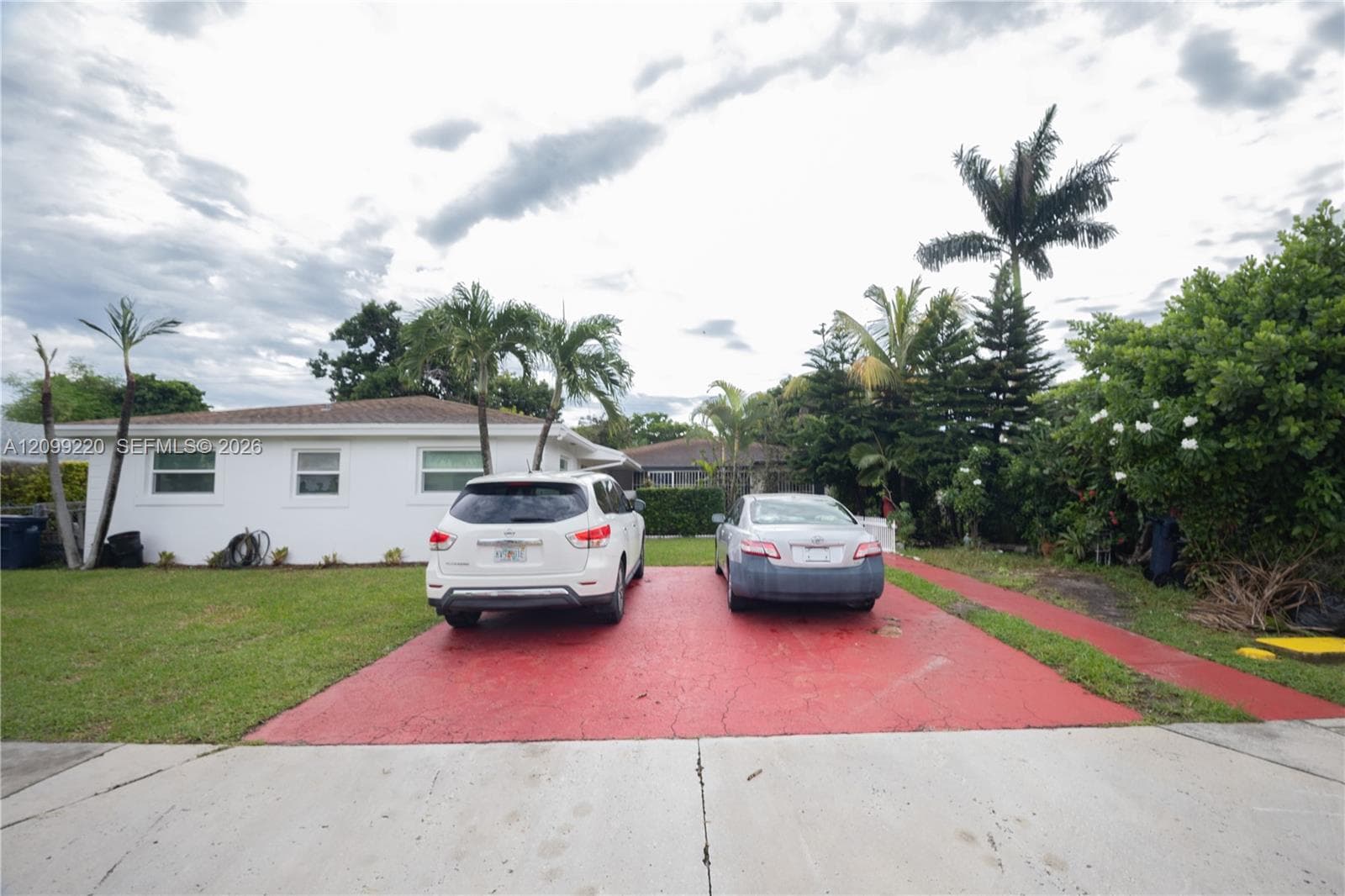 19533 SW 103 ct photo 1