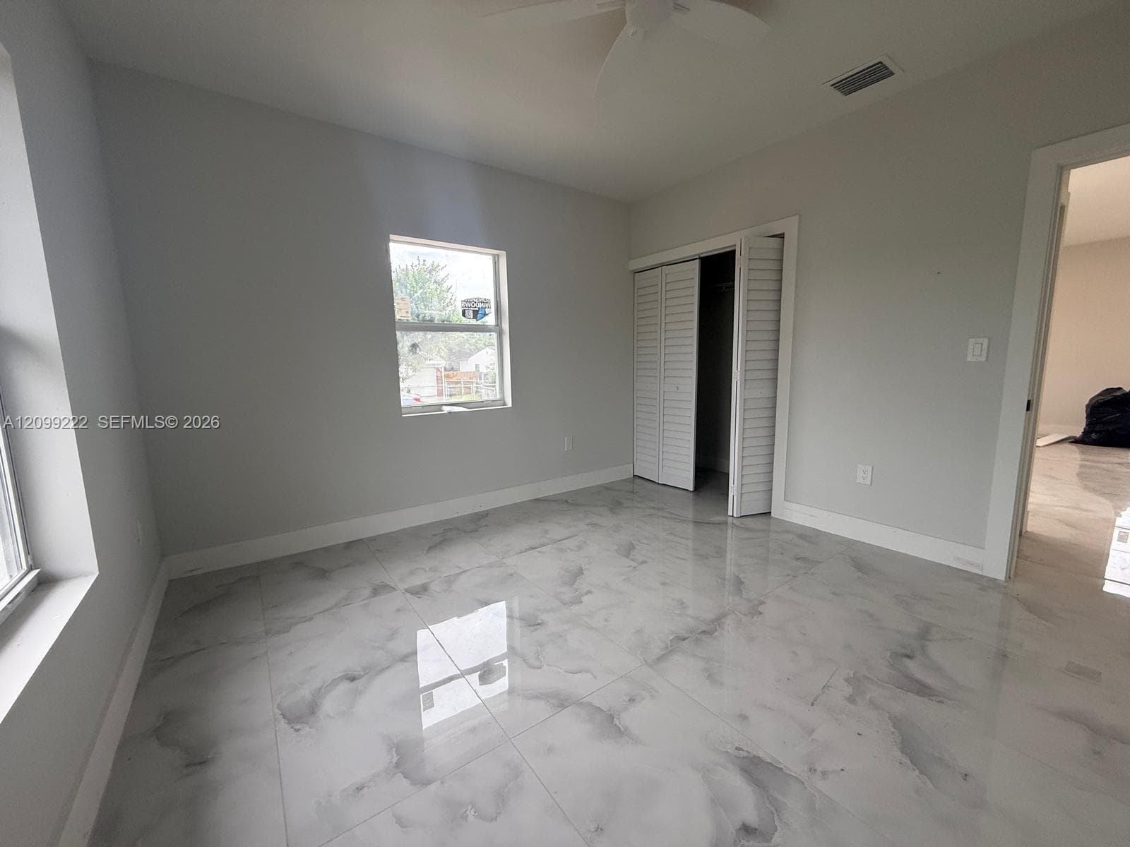 2445 Taft St #- photo 6