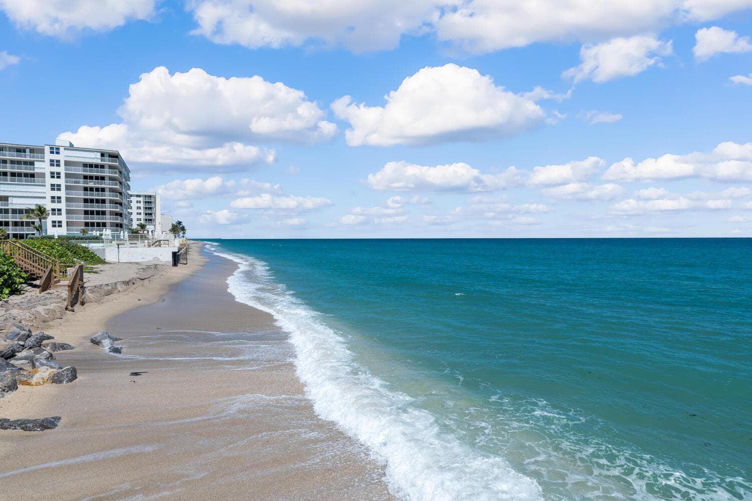 3570 S Ocean Blvd Apt 510-large-034-023-