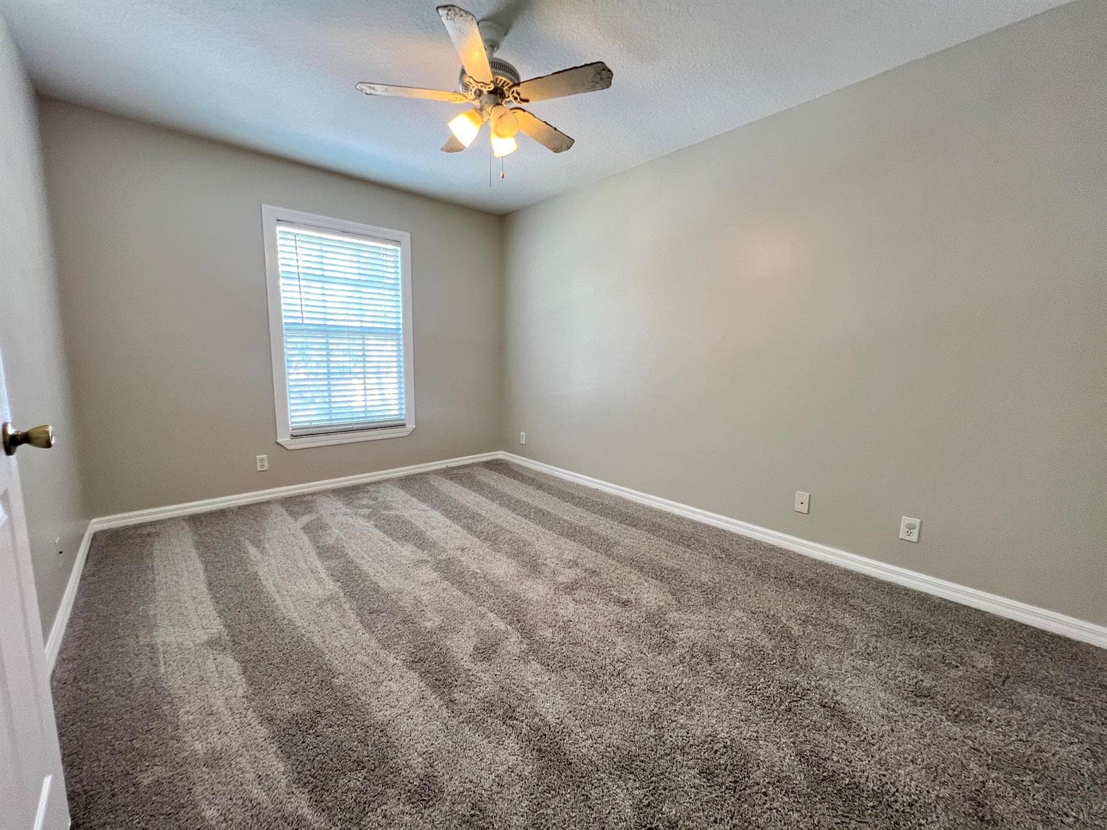 2ND ROOM