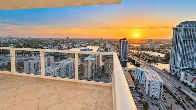 Beach Club Two · #3708 in Hallandale Beach - Photo 2
