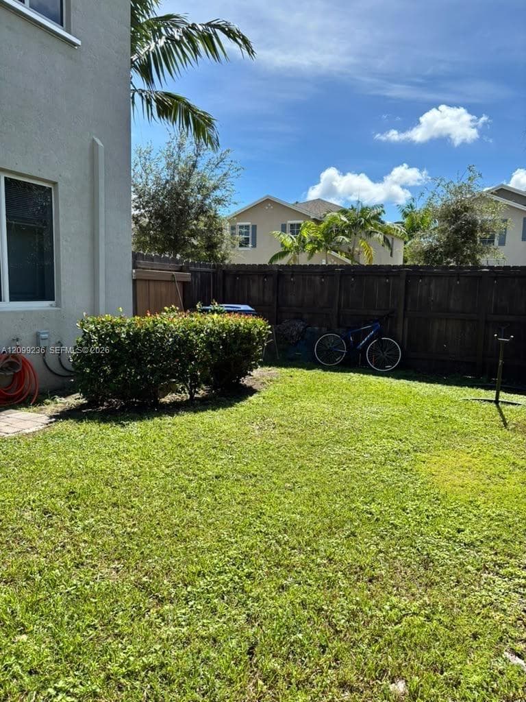 20816 NW 13th Ct photo 26