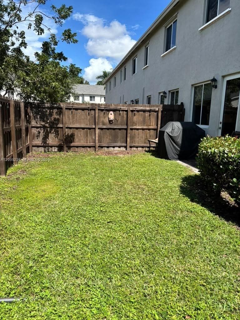 20816 NW 13th Ct photo 24