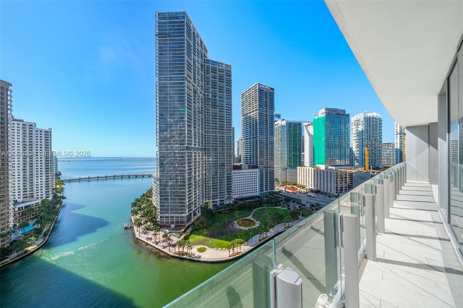 Aston Martin Residences · #1904C in Miami - Photo 1