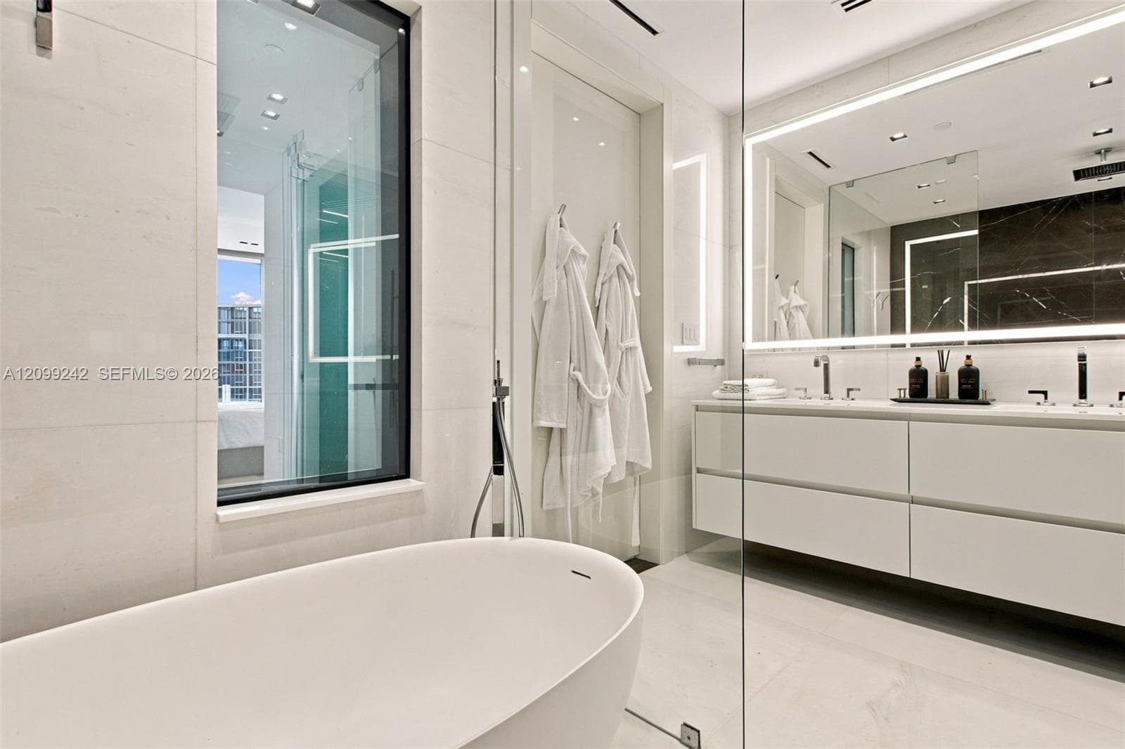Aston Martin Residences · #5105W in Miami - Photo 15