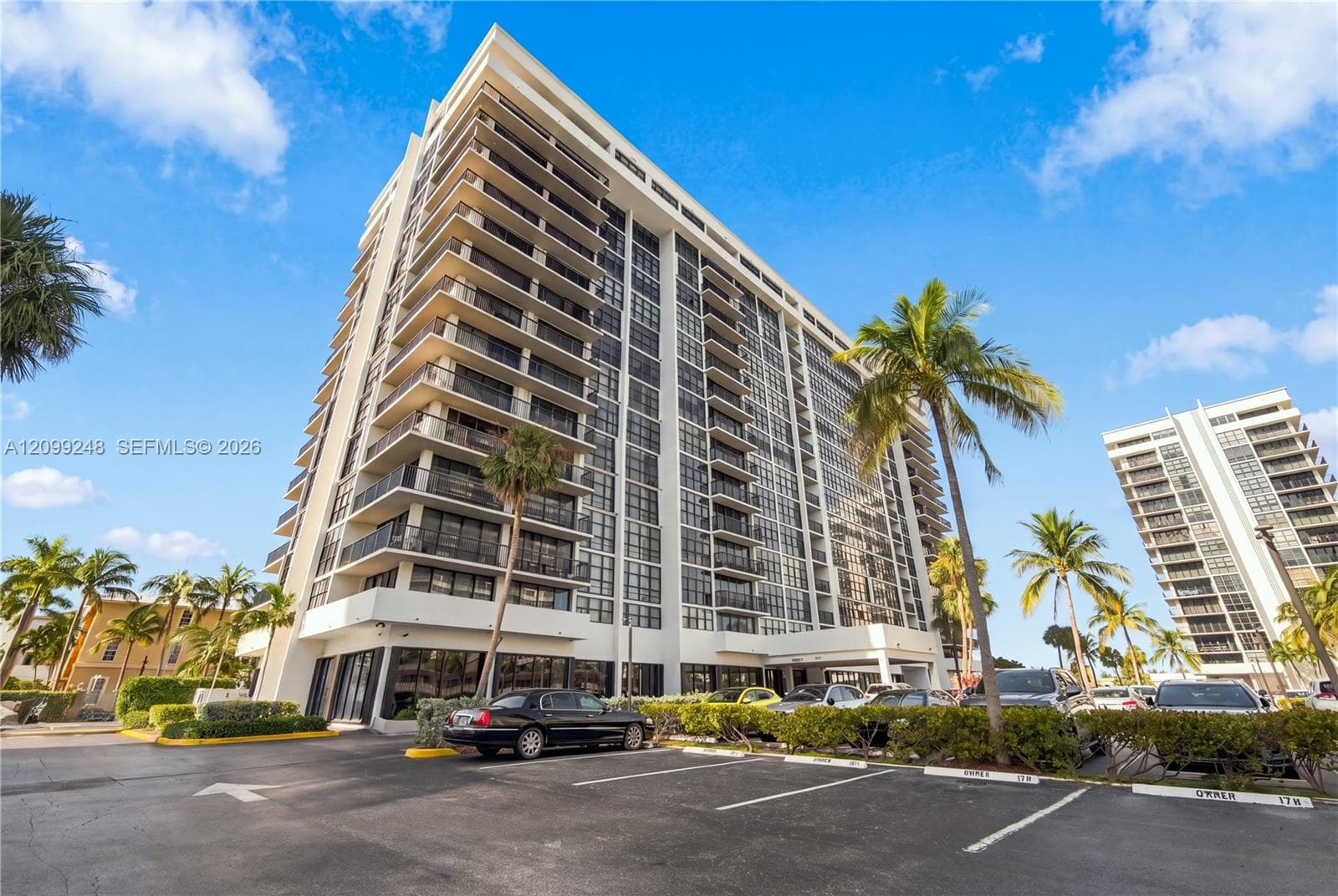Avant Garde Condo · #703 in Hallandale Beach - Photo 42