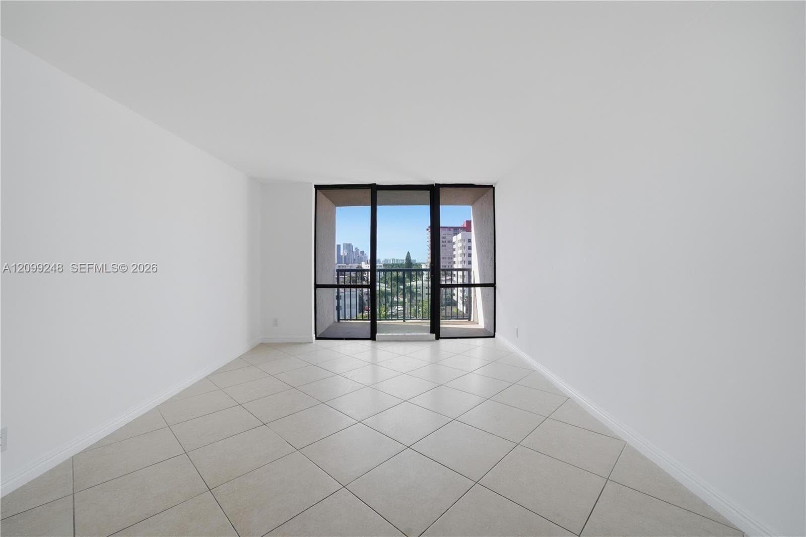 Avant Garde Condo · #703 in Hallandale Beach - Photo 16