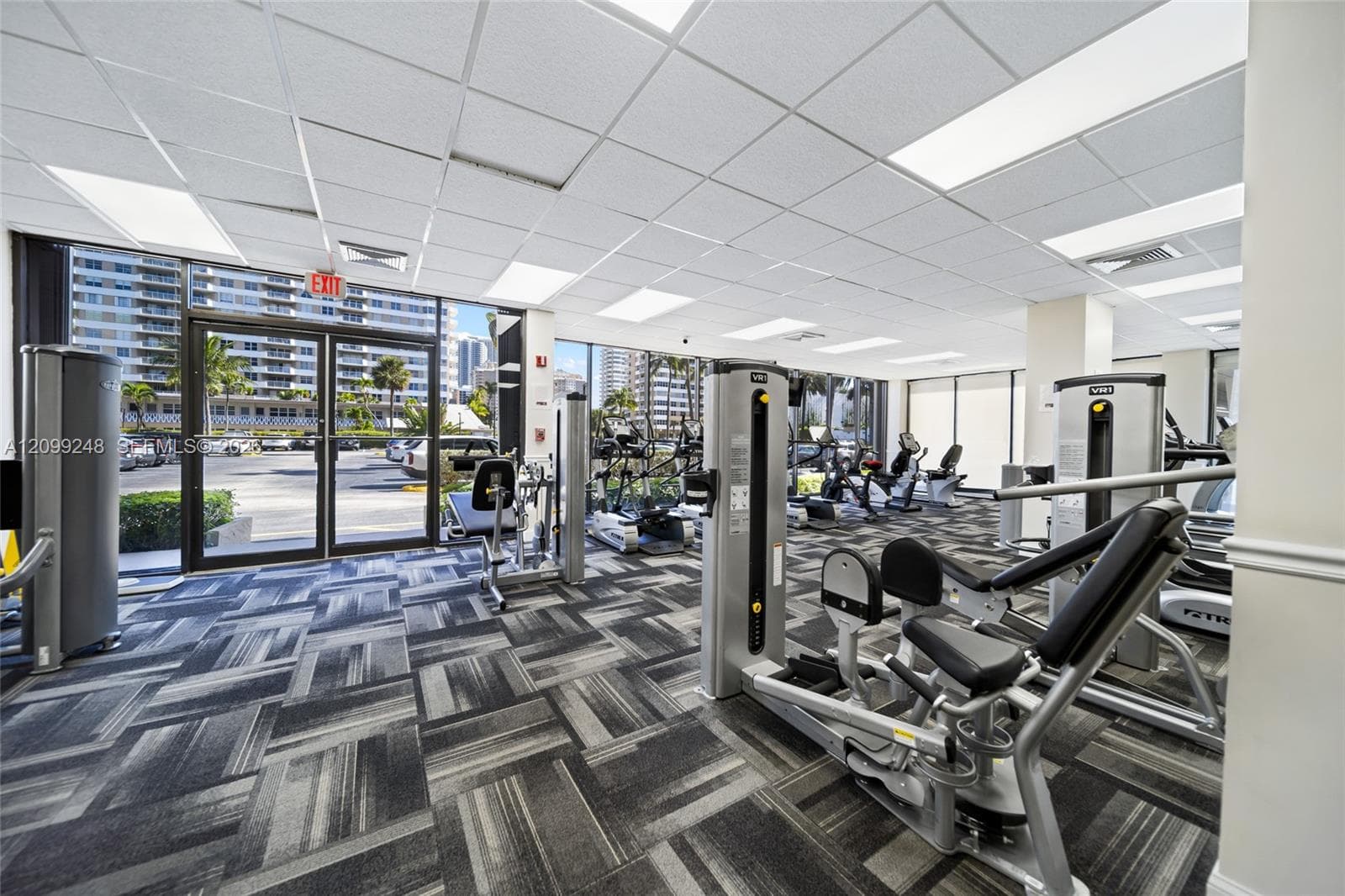 Avant Garde Condo · #703 in Hallandale Beach - Photo 36