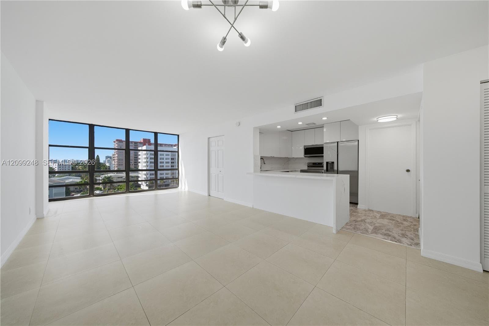 Avant Garde Condo · #703 in Hallandale Beach - Photo 1