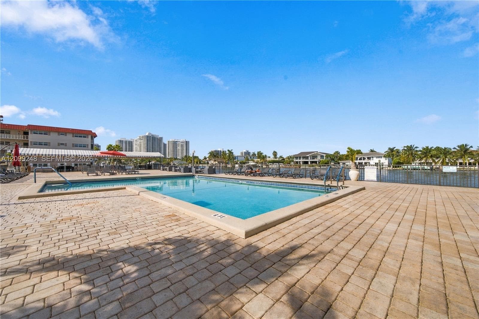 Avant Garde Condo · #703 in Hallandale Beach - Photo 30