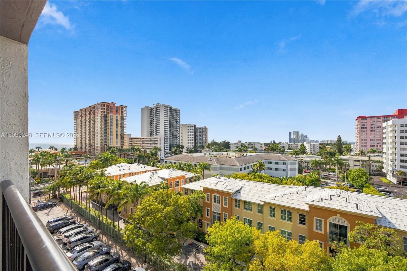 Avant Garde Condo · #703 in Hallandale Beach - Photo 18